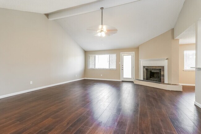 Photo - 4213 Claremont Dr