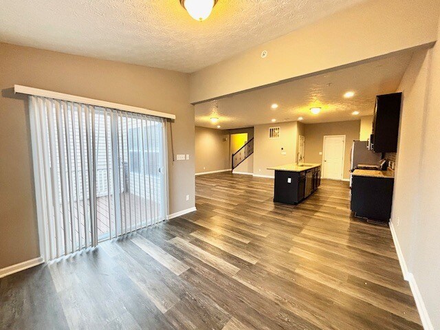 Photo - 6469 Lindsey Ln