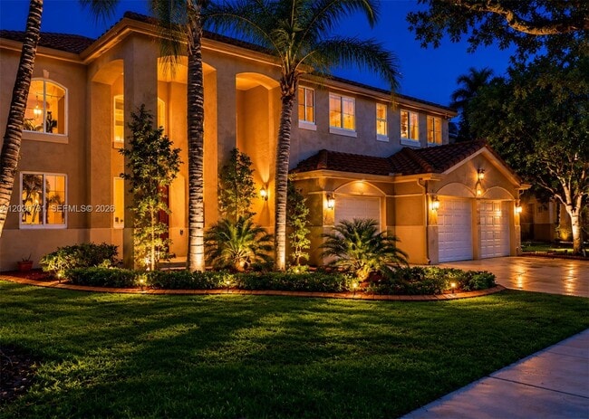 Photo - 852 Heritage Dr