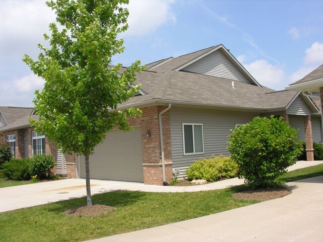 Photo - 66 Notting Hill Ln