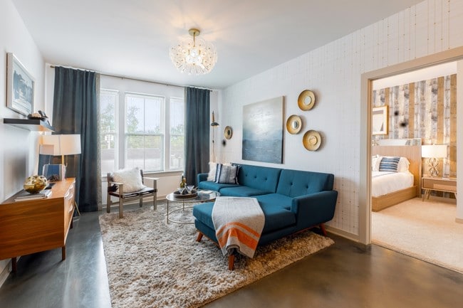 Photo - Chestnut Square