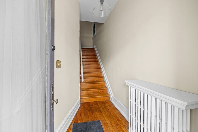 Photo - 2713 W Grace St Unit 2