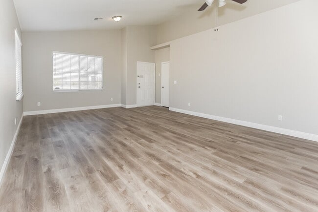 Photo - 2519 Hollow Oak Ave