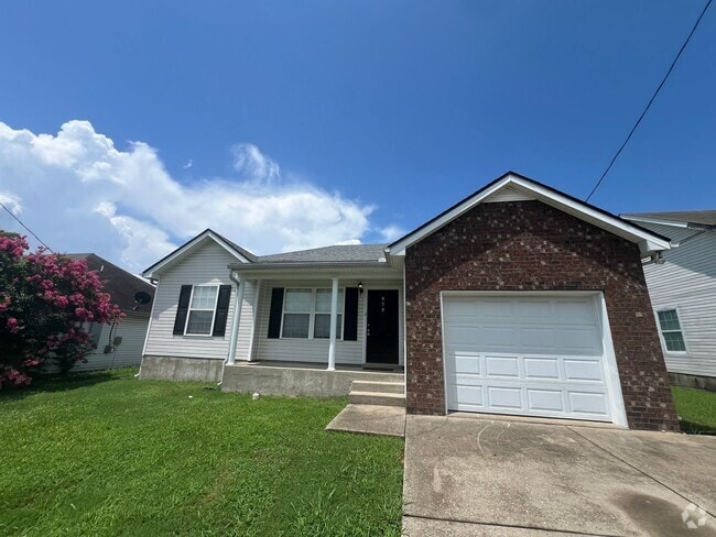 Building Photo - Cute 3 BR 2 Bath 1 Car Garage in Lake Fore... Rental