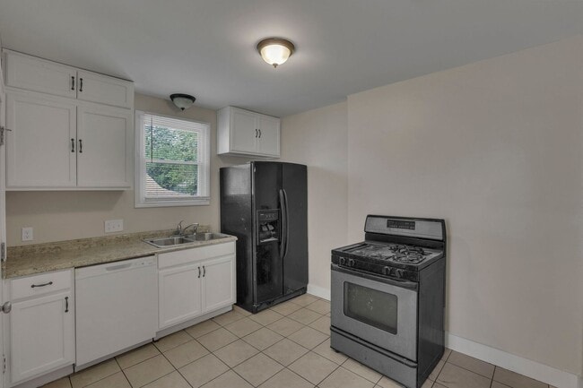 Building Photo - 43-45 N Chase Ave Unit 43