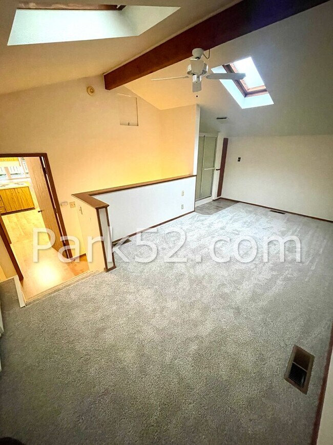Photo - 2 Bedroom Plus Loft - University Place Duplex