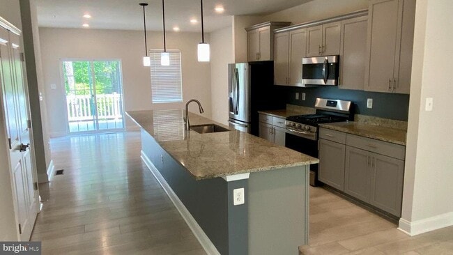 Building Photo - 23861 Myrtle Glen Way