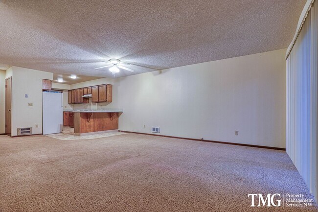 Photo - 15708-15708 SE 3rd St Unit 15706