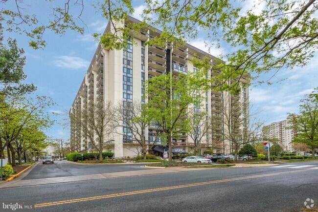 Building Photo - 5300 Holmes Run Pkwy Unit 417 Rental