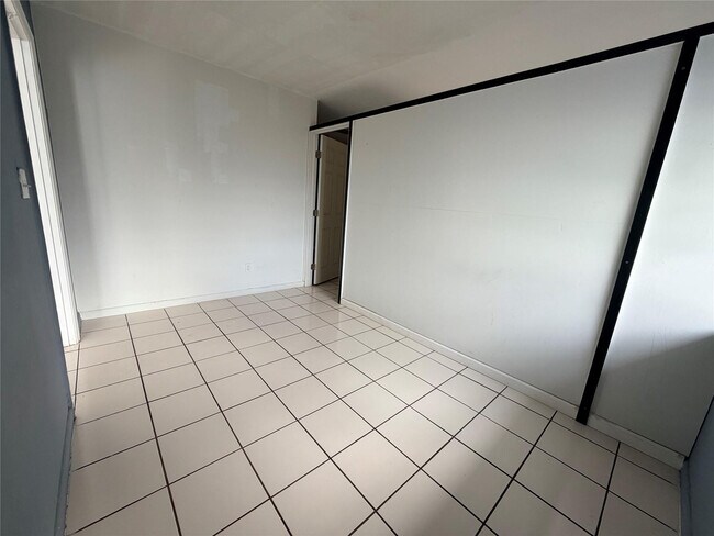 Photo - 1812 Madison St