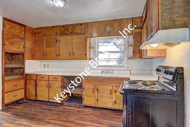 Photo - 1752 Upper River Rd