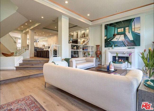 Photo - 129 Channel Pointe Mall