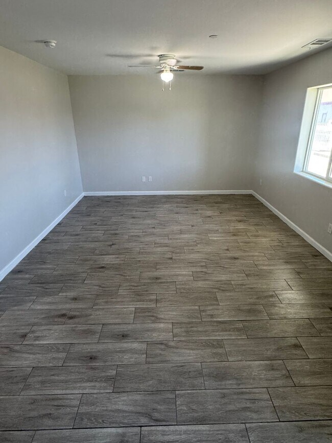 Photo - 1627 Virginia St Unidad C