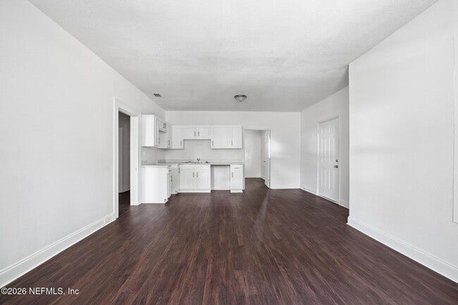 Photo - 6945 Nelms St