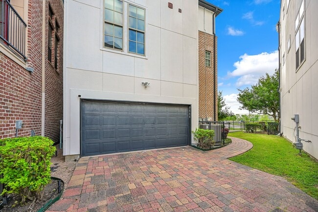 Photo - 9644 Knight Rd
