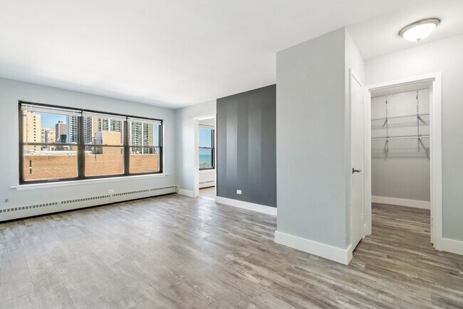 Photo - 5858 N Sheridan Rd Unit 805