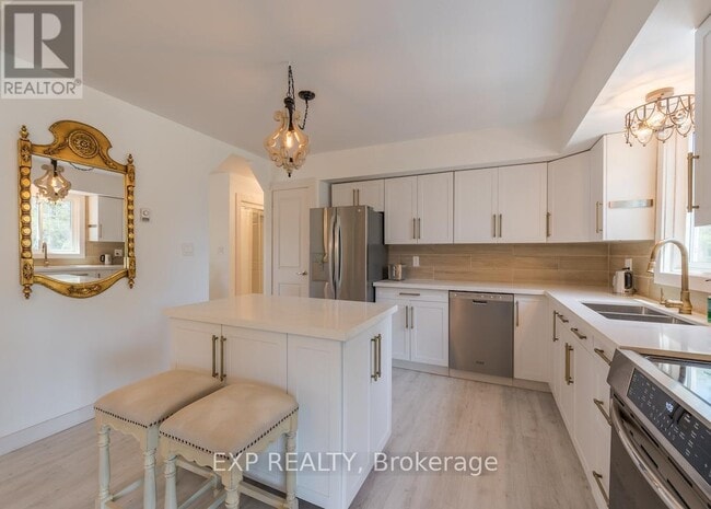 Photo - 150 Bayview Dr