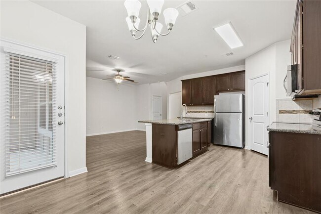 Photo - 1200 10th St