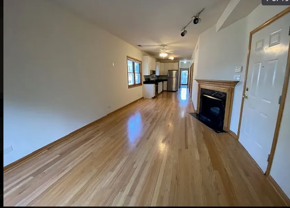 Photo - 1351 N Wolcott Ave Unidad 2