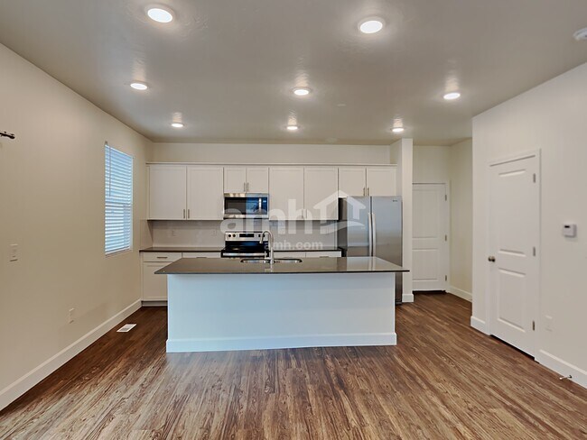Photo - 6744 N Silver Gate Dr