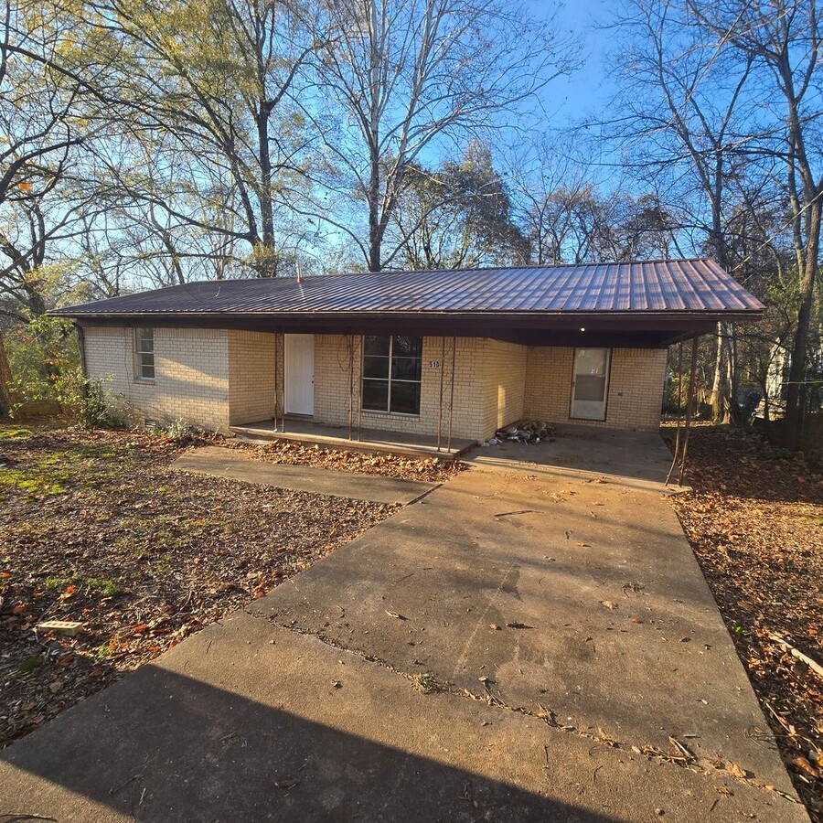 Remodeled Single Family Home in West Bates... - Remodeled Single Family Home in West Bates...