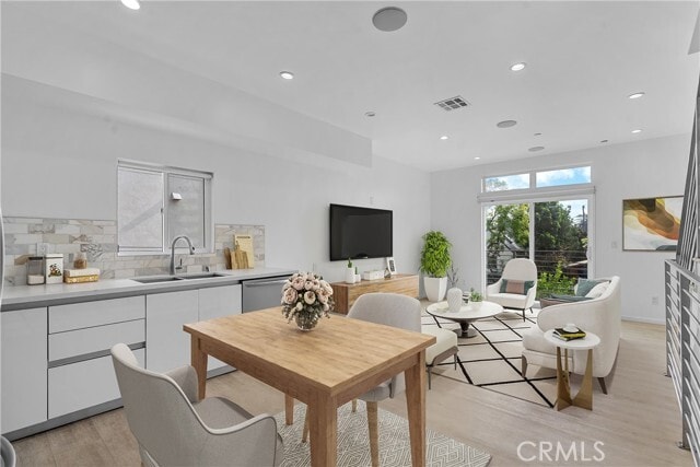 Building Photo - 6009 Barton Ave