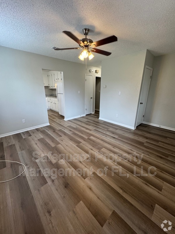 Building Photo - 1116 Winton Ave Unit A Rental