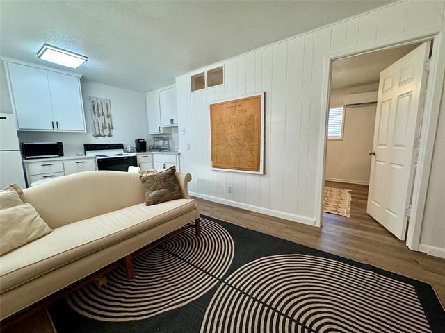 Building Photo - 2401 Church St Unit 11