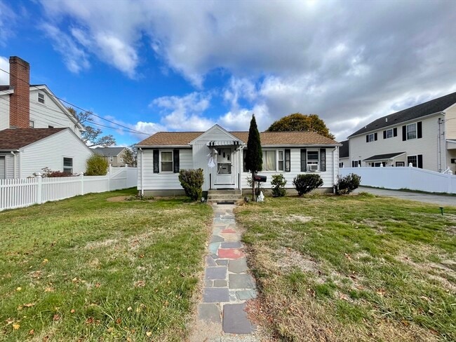 Building Photo - 226 Nevada St