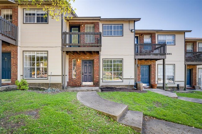 Building Photo - 1824 River Crossing Cir Rental