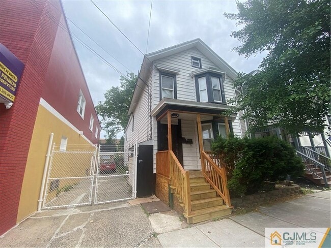 Photo - 24 Joyce Kilmer Ave