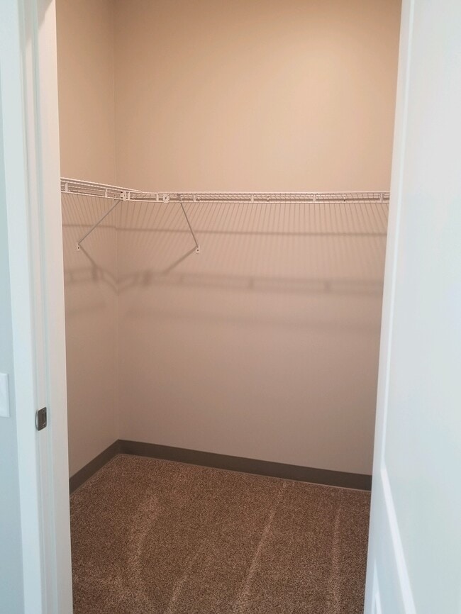 Photo - Hillside Apartments