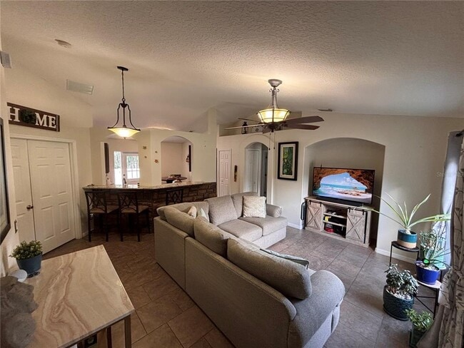 Photo - 929 Lake Lindley Dr N