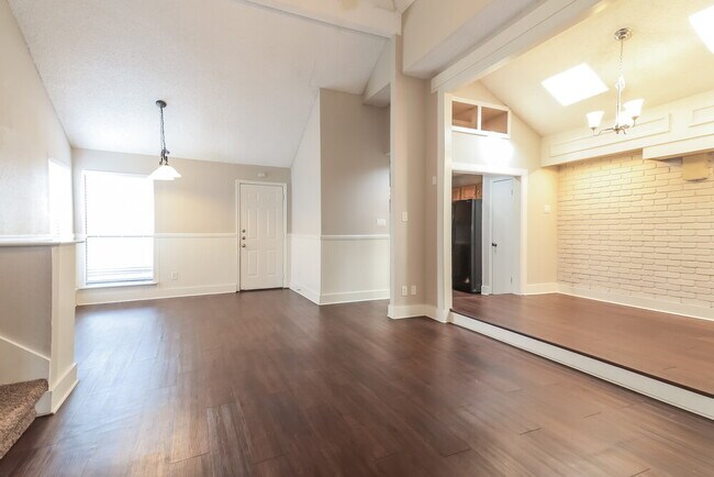 Photo - 1141 Paintbrush St