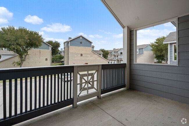 2BD, 2BA - 1,030SF - Balcony 2