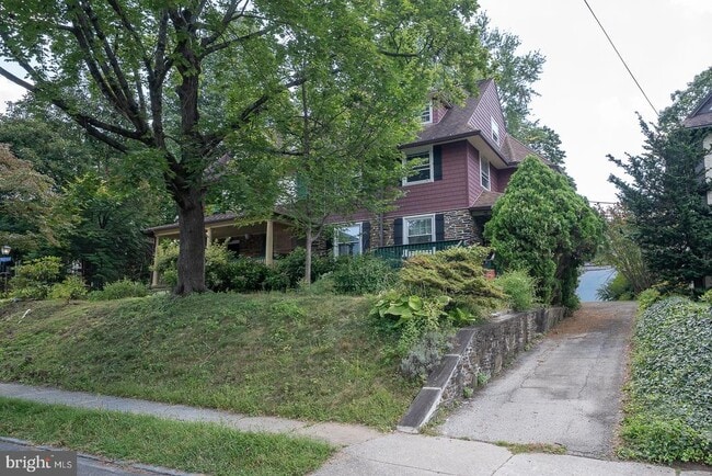 Building Photo - 110 Llanfair Rd Rental