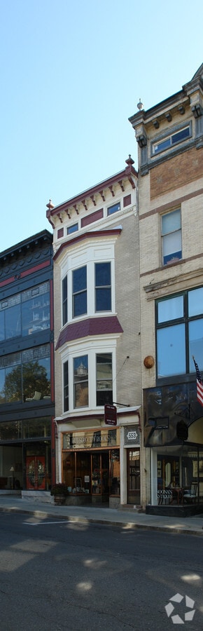 Photo - 553 Warren St