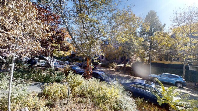 Photo - 1849 Monroe St NW