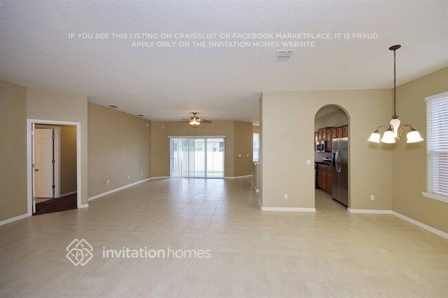 Photo - 809 James Way