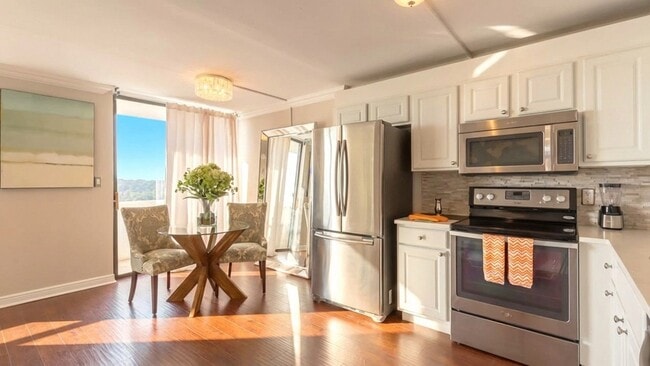 2 bedroom floor plan with balcony