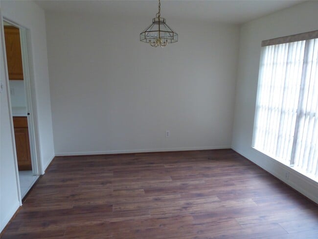 Photo - 3522 Sheldon Dr