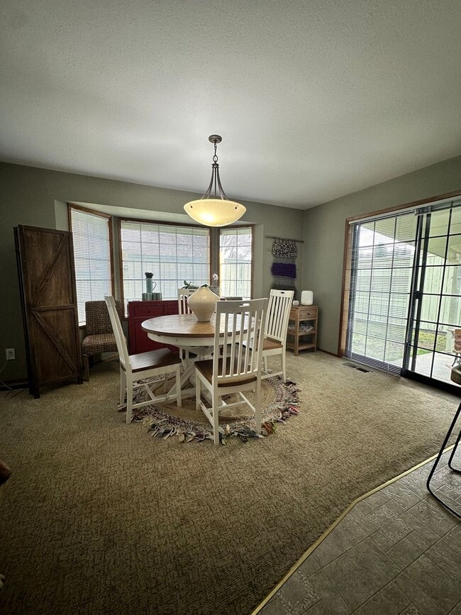 Photo - Spacious 4-Bedroom Home in Prime Wenatchee Location