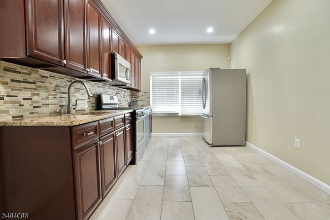 Photo - 27 Mt Pleasant Ave Unit 1