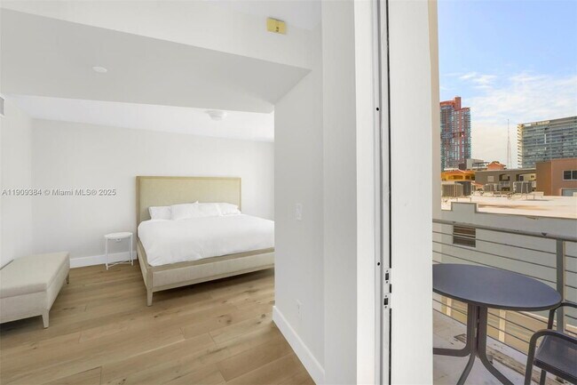 Photo - 221 Jefferson Ave