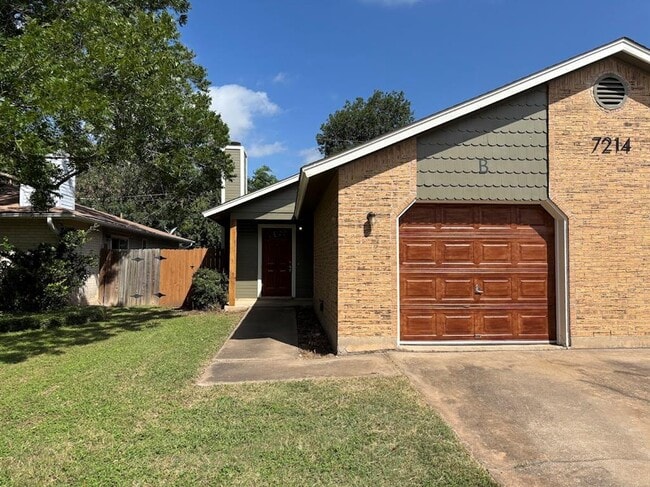 Building Photo - 7214 Lilac Ln
