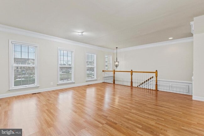 Photo - 139 Petunia Terrace SE