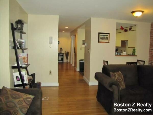 Photo - 87 Gainsborough St Unit 205