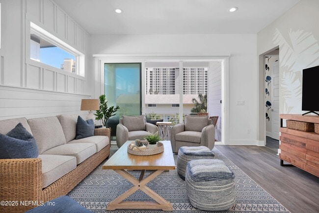 Photo - 1308 2nd St S