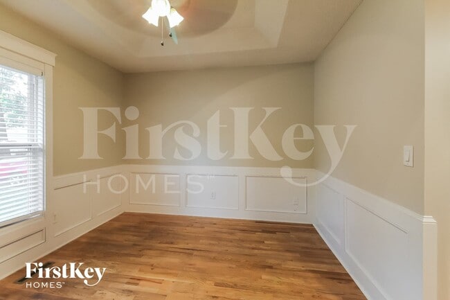 Photo - 7939 N Campbell St