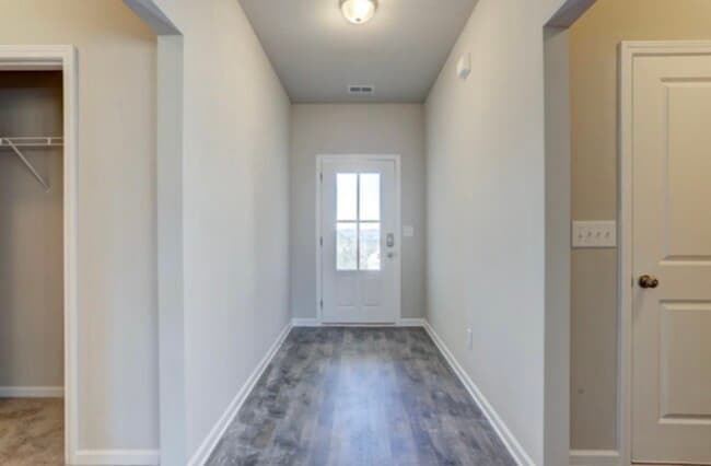 Photo - 398 Woodpecker Pt